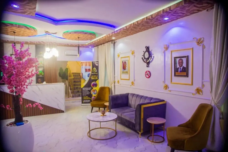 RichVilla Apartments & Hotels