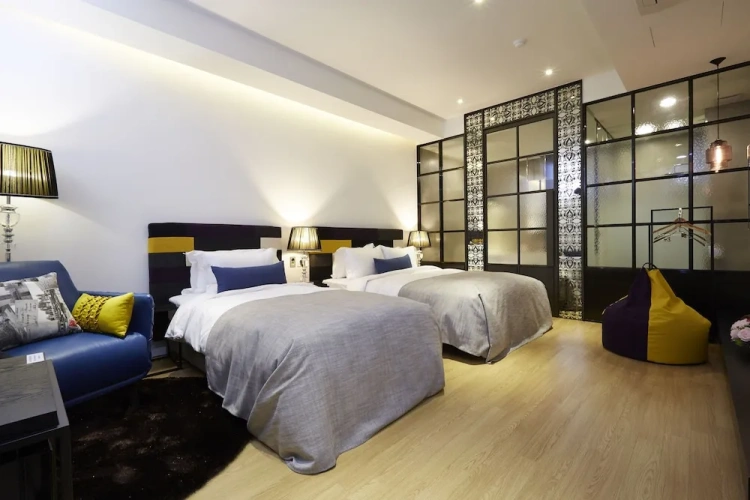 Premium Twin room