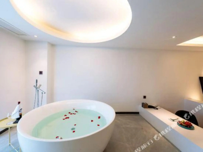 Xiyue · Man Hotel
