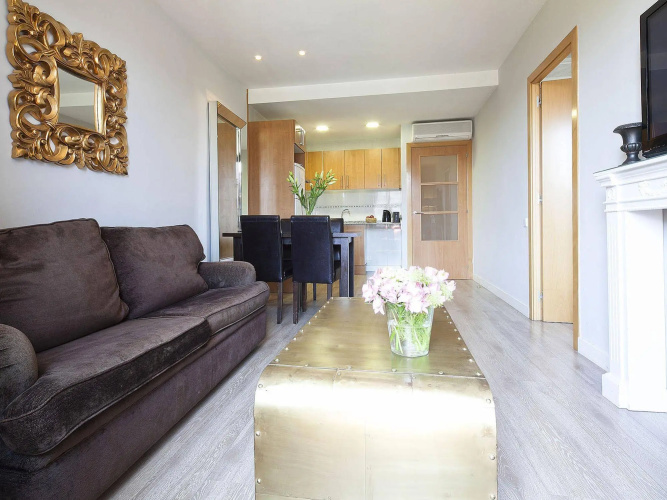 Grandom Suites