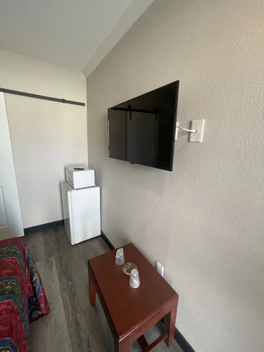 Stadium Inn & Spas
