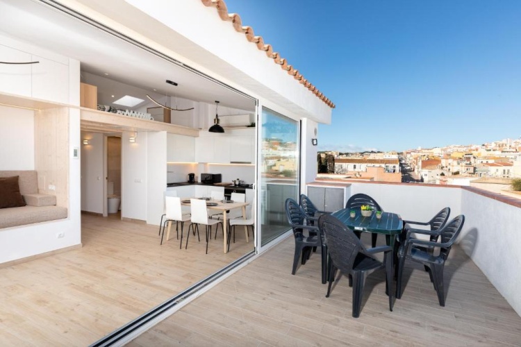 3 Bedrooms Apartment