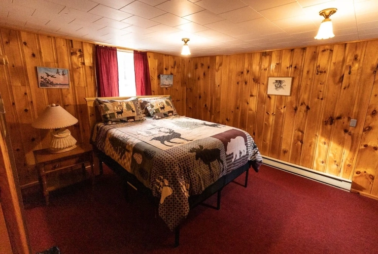 6 Bedrooms Bed in Dorm