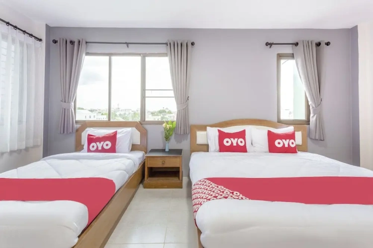 Standard Triple room