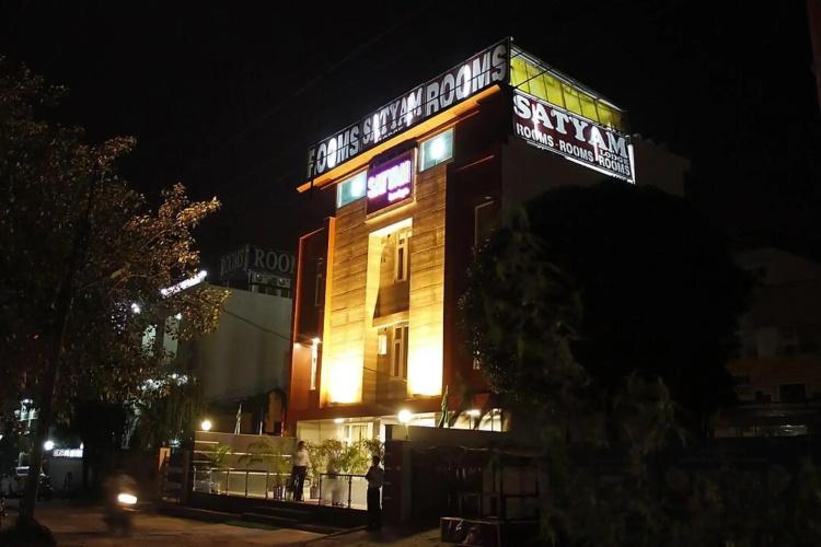 Satyam Hotel
