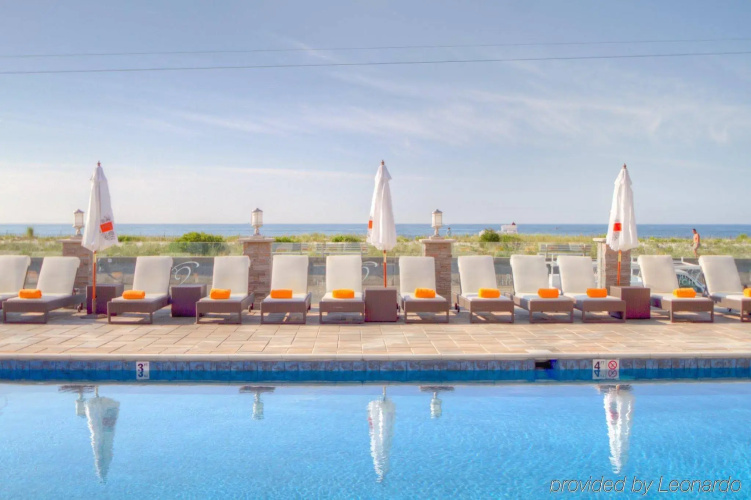 Ocean Club Hotel