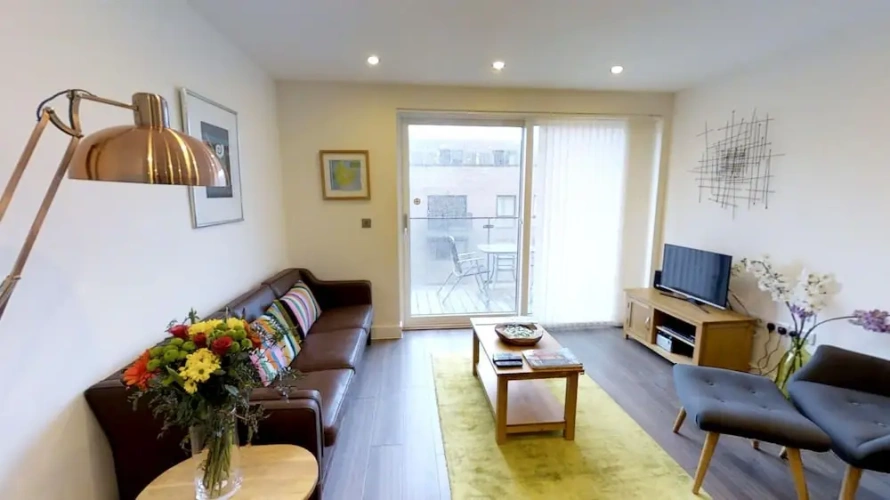 2 Bedrooms Apartment with balcony