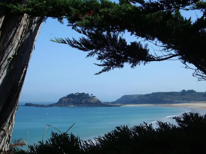 Camping Duguesclin