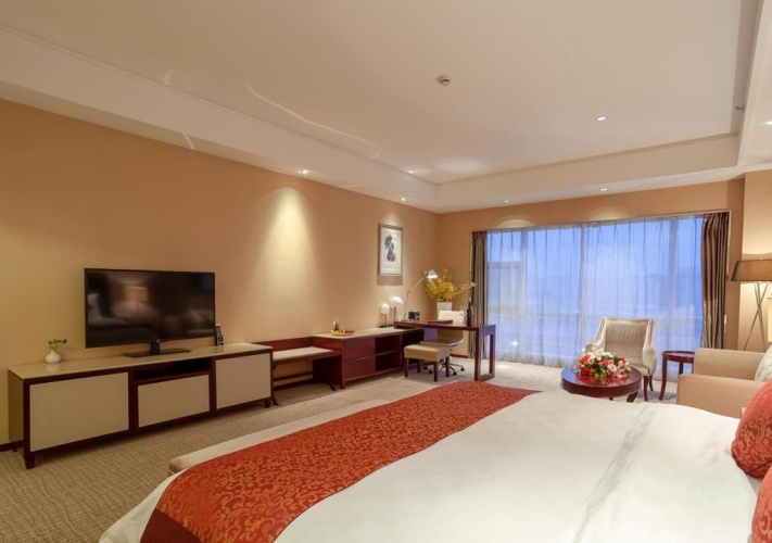 Quadruple Family Suite