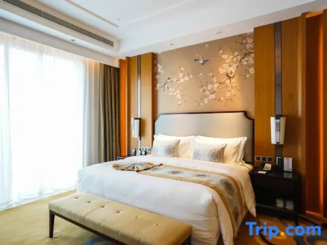 Deluxe Double Suite