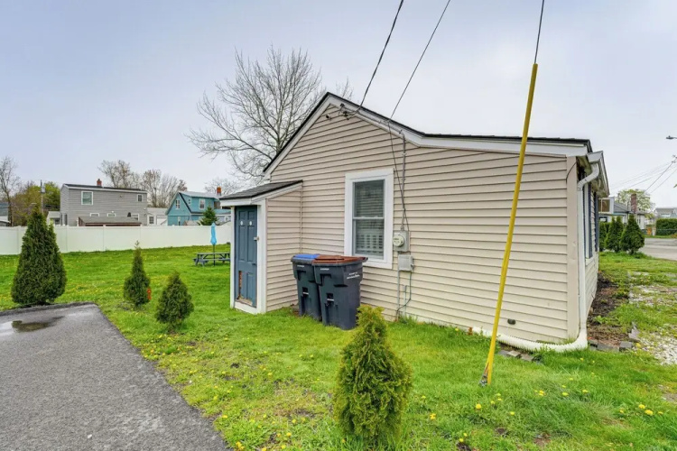 Large Yard: Walkable Cottage in Old Orchard Beach!