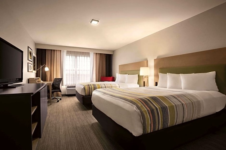1 Bedroom Quadruple Suite