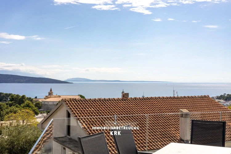 Penthouse Seaview Emilia