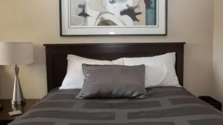 Mark III Inn
