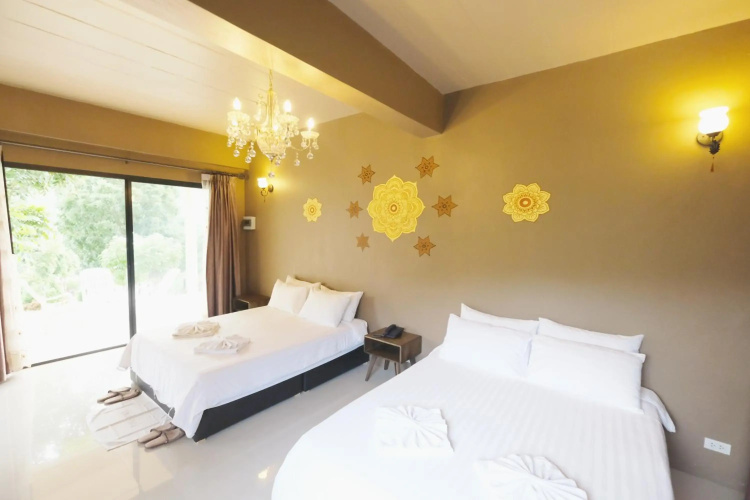 Hi - Scene Resort