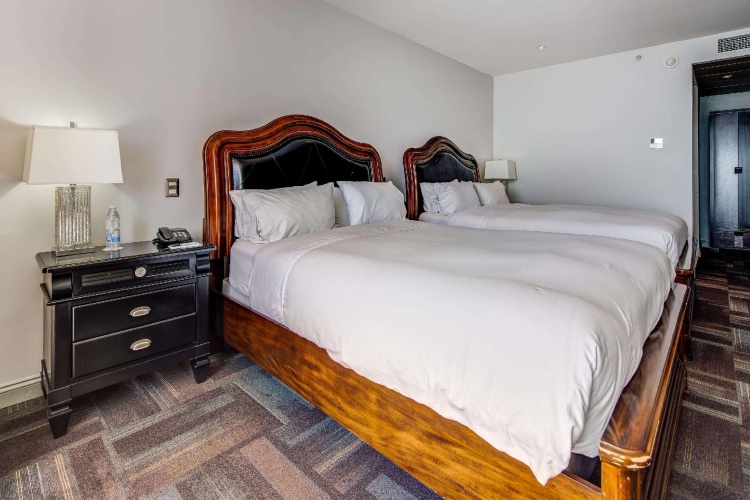 Deluxe Quadruple room oceanfront