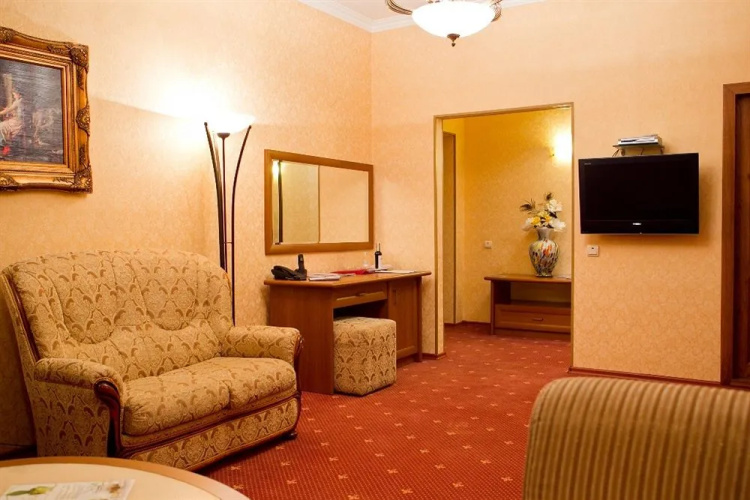 Diplomat Club Hotel