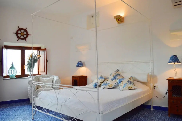 Casa Corallo Over view