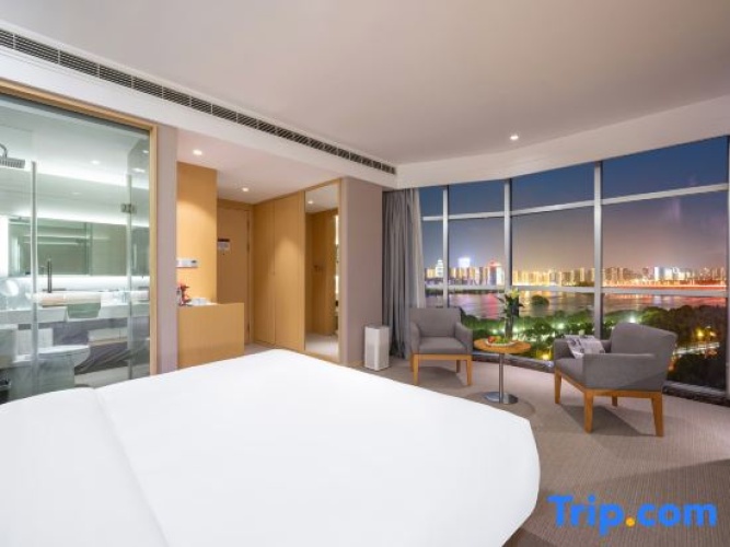 Standard Double room with view