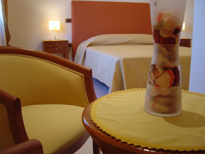 Standard Triple room