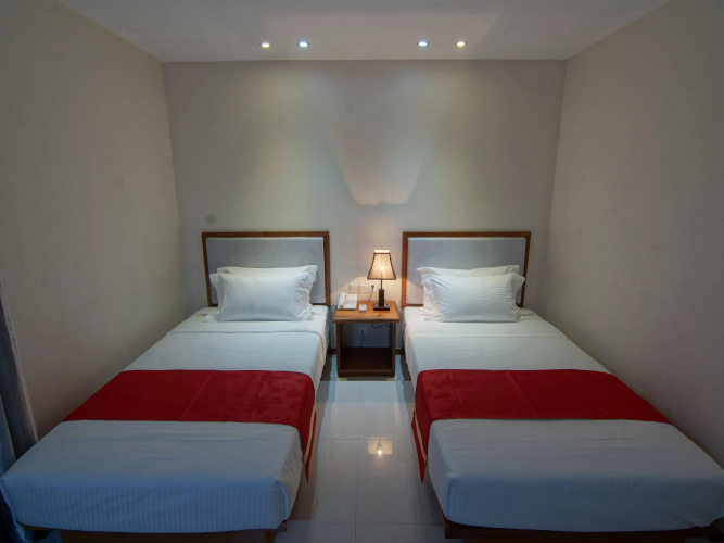 Yadanar Theingi Hotel