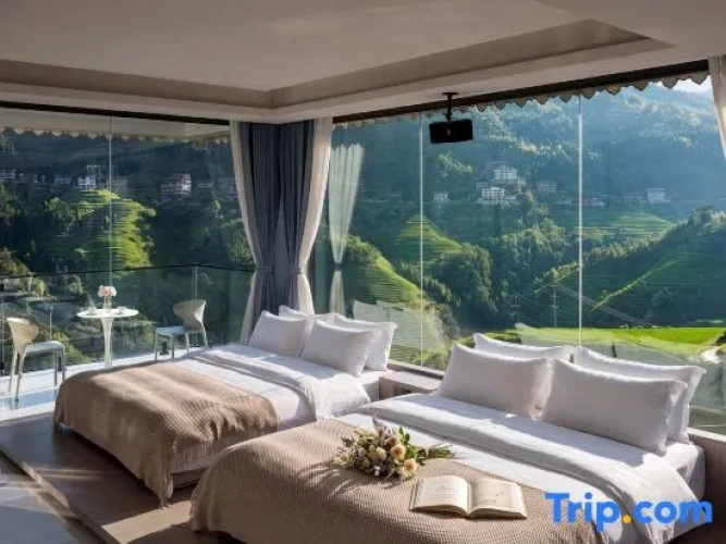 Superior Family room with balcony