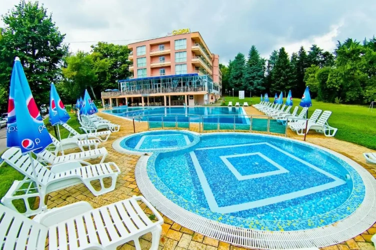 Standard Twin room with balcony