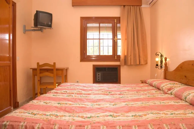 OYO Hostal El Paisano