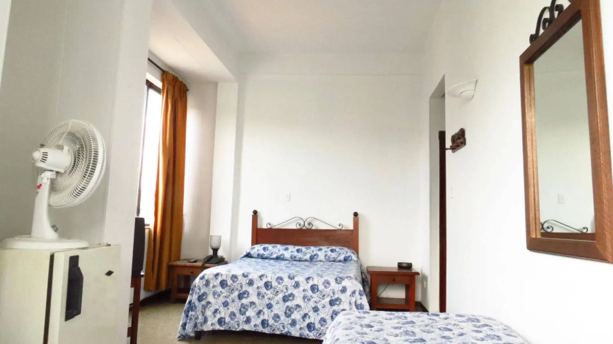 Hotel Centenario