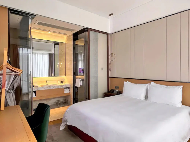 Lujiang Mega Hotel