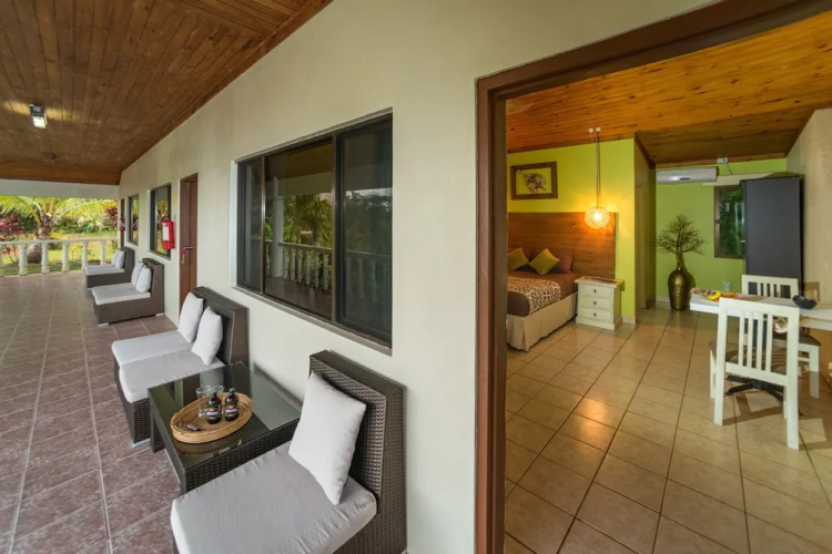 Waidroka Bay Resort