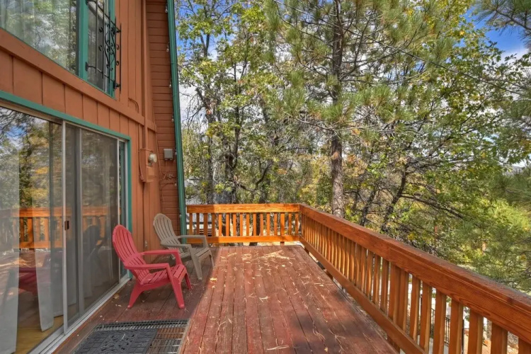070 Tree Top Cabin