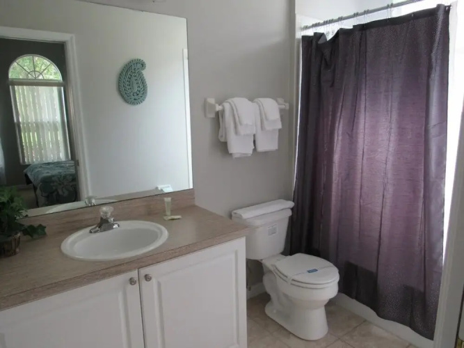 5 BED Pool Home ON Gated Community