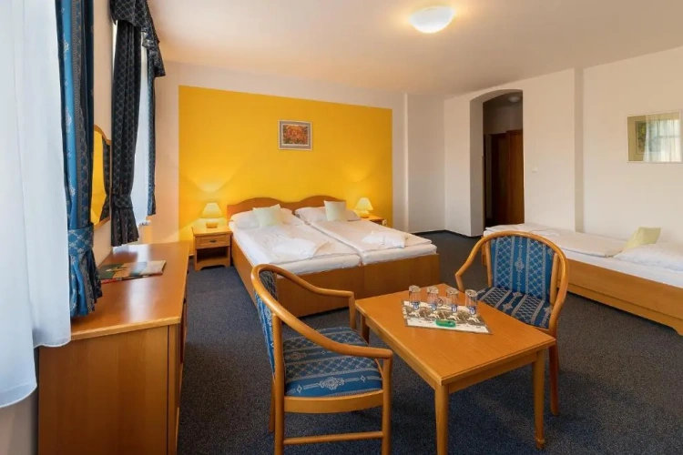 Standard Quadruple room