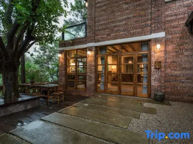 Waiyu Boutique Hostel