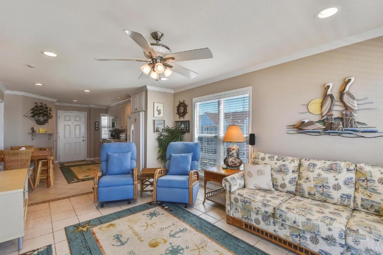 2 Bedrooms Apartment