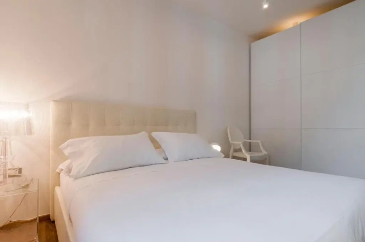 1 Bedroom Apartment with balcony