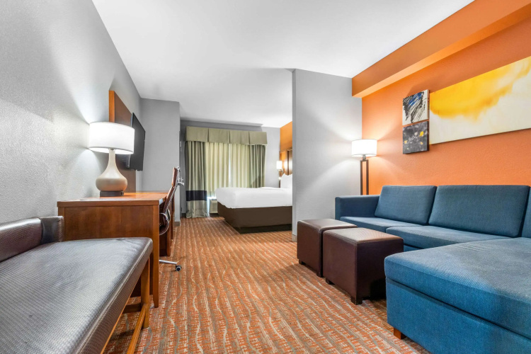 Comfort Suites Jackson I-40