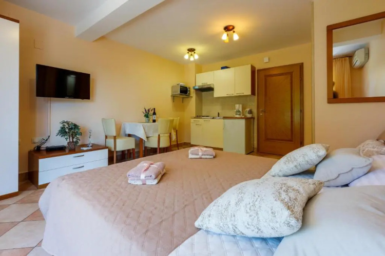 Amfora Apartments