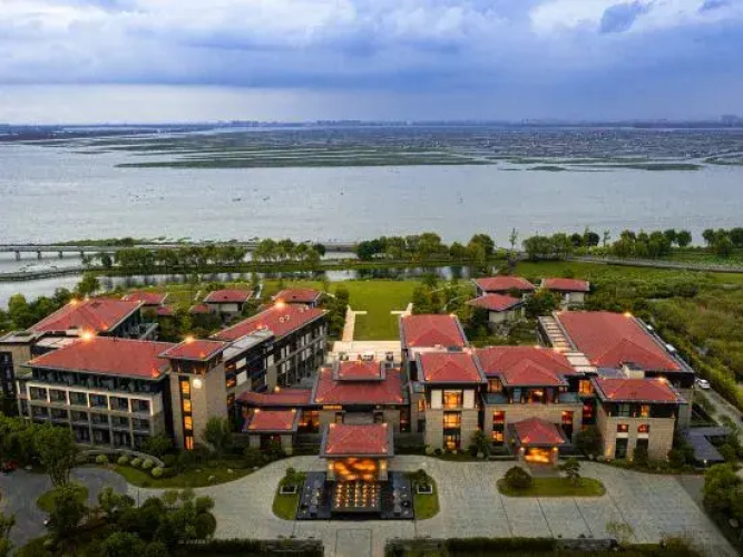North Arcus Hotel