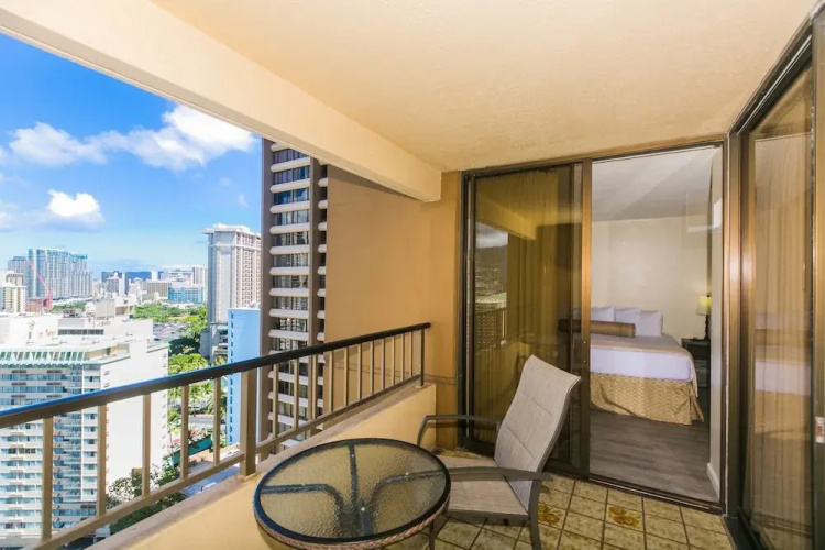 Discovery Bay 2308 1 Bedroom Condo by RedAwning