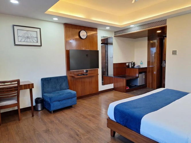 L N Hotels and Resorts