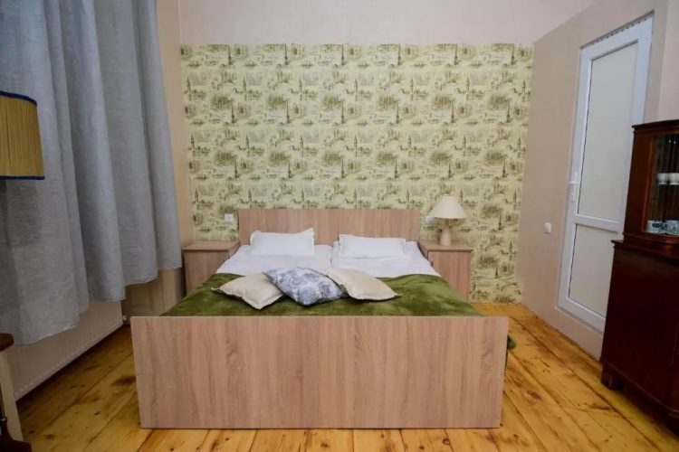 Solo Room Apartment