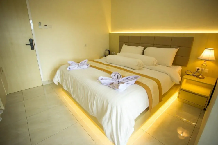 Hayana Hotel