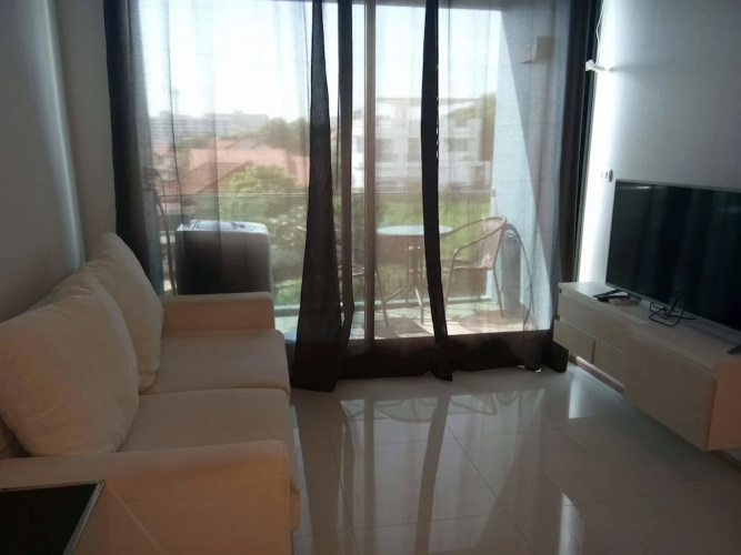 Acqua Condominium