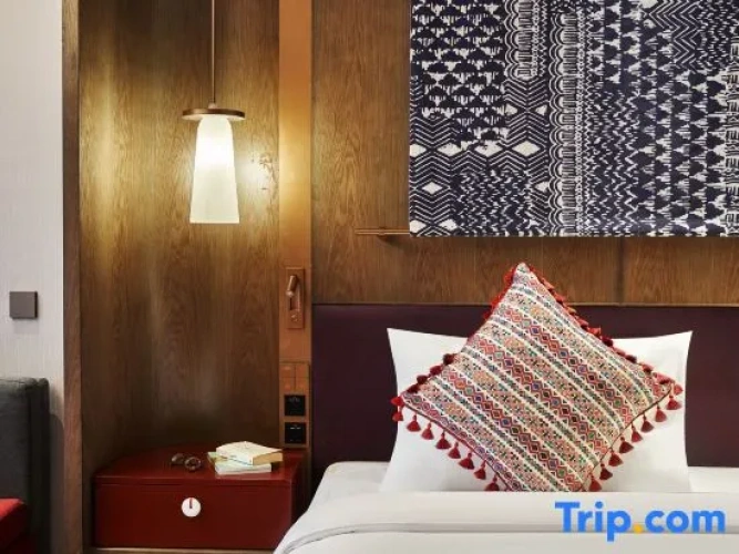 Deluxe Double room with view