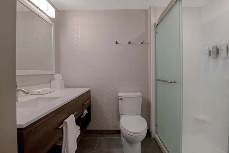 Quadruple Suite