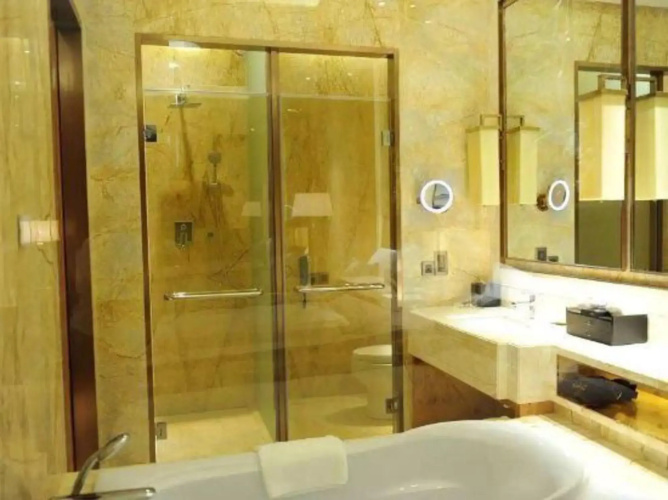 Anning Golden Age Hotel