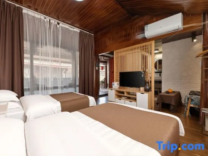 Premier room