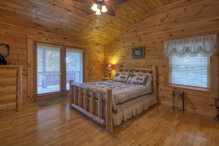 Bear Ridge Hideaway